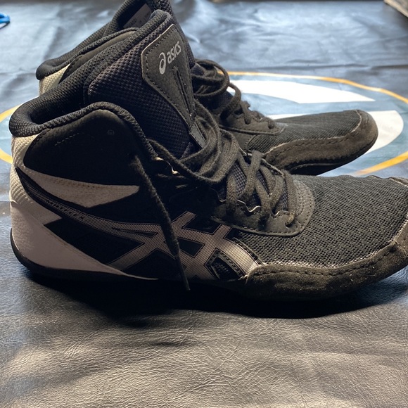 Asics Other Asics Youth Wrestling Shoes Size 85 Poshmark